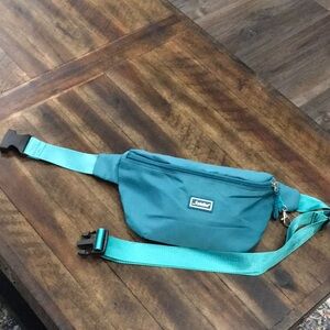 The Foldie athletica Teal Belt Bag Crossbody